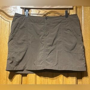 The North Face Dark Brown Water Resistant Hiking Trail Skort Size 10 EUC